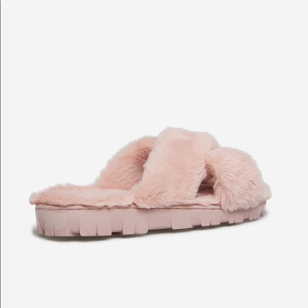 NWT Shoe Dazzle Plush Faux Fur Slippers in Dusty Rose Size 10 - Picture 8 of 11